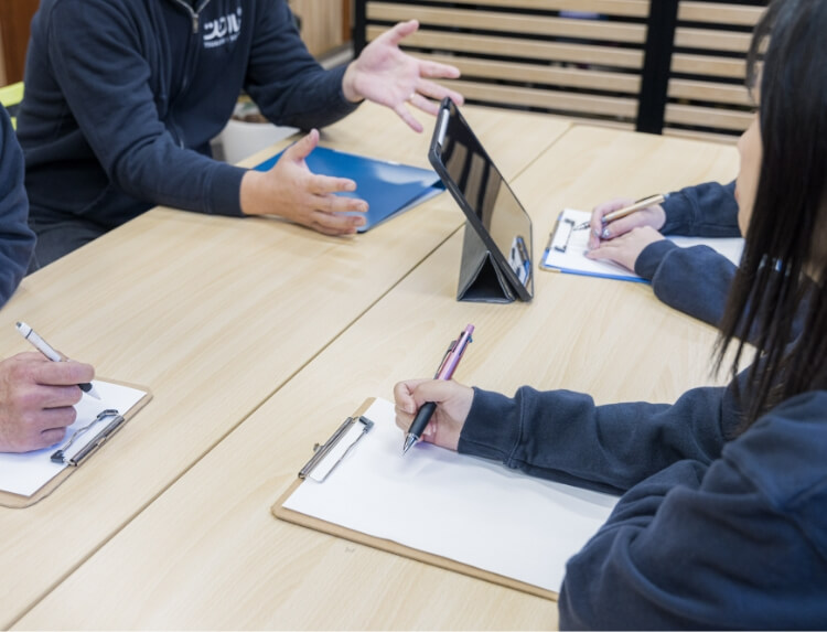 RECRUIT 採用情報